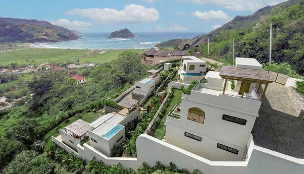 Samudra Ma — hillside villas overlooking the ocean